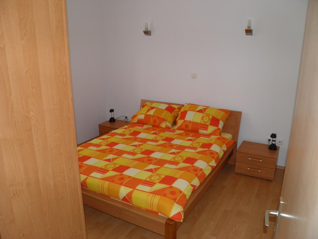 Apartmani Galeb Биоград-на-Мору Экстерьер фото