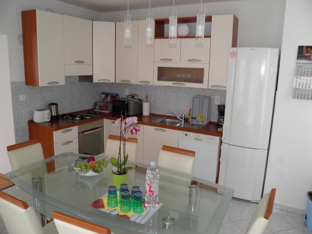 Apartmani Galeb Биоград-на-Мору Экстерьер фото