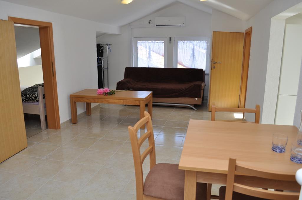 Apartmani Galeb Биоград-на-Мору Экстерьер фото