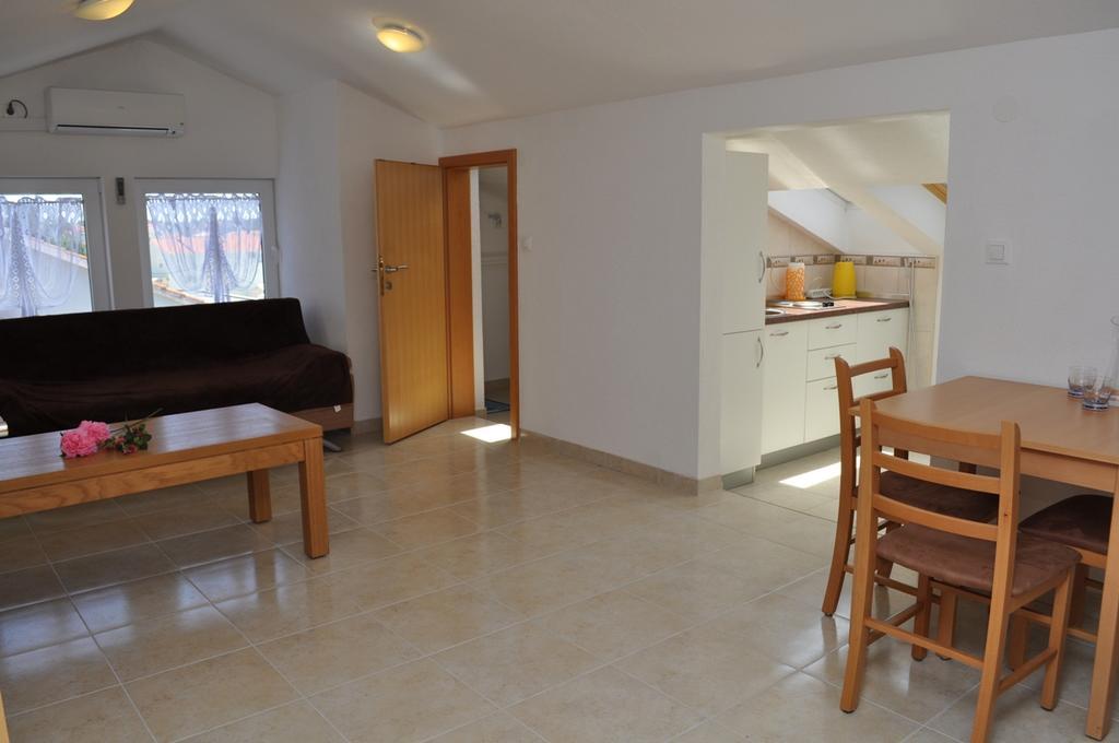 Apartmani Galeb Биоград-на-Мору Экстерьер фото